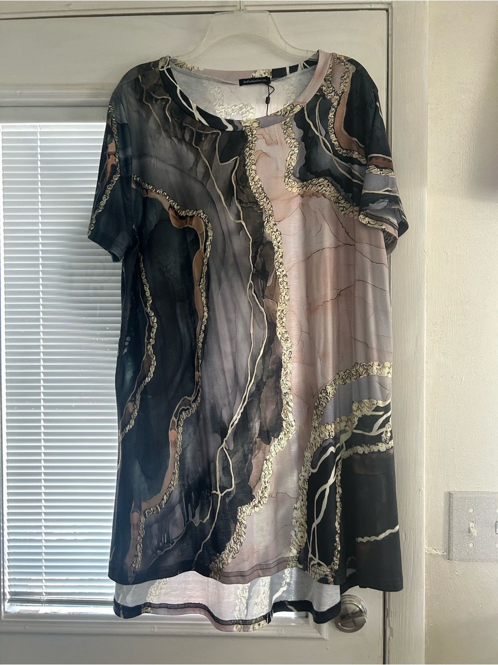 Women's Abstract Print Short Sleeve Tunic - Pink, Black & Gray